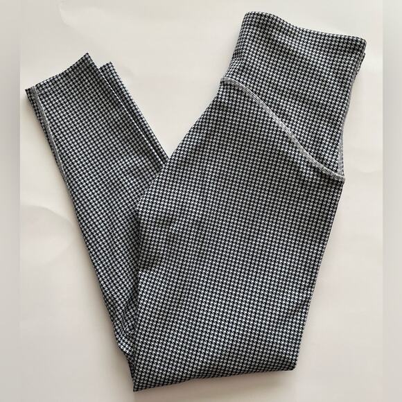 Spanx booty boost high rise houndstooth leggings medium - Picture 3 of 11